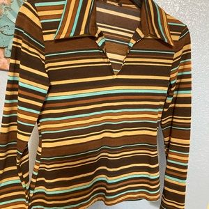 Women’s striped knit top. (no tags)